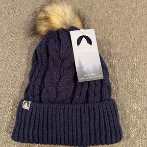 Cirque winter puff hat